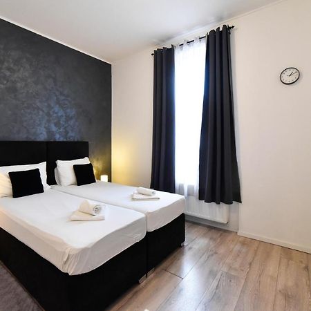 Virtus Apartments And Rooms With Free Private Parking Zagreb Bagian luar foto