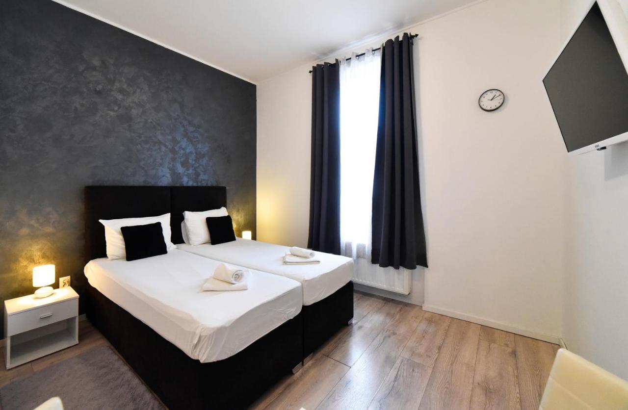 Virtus Apartments And Rooms With Free Private Parking Zagreb Bagian luar foto