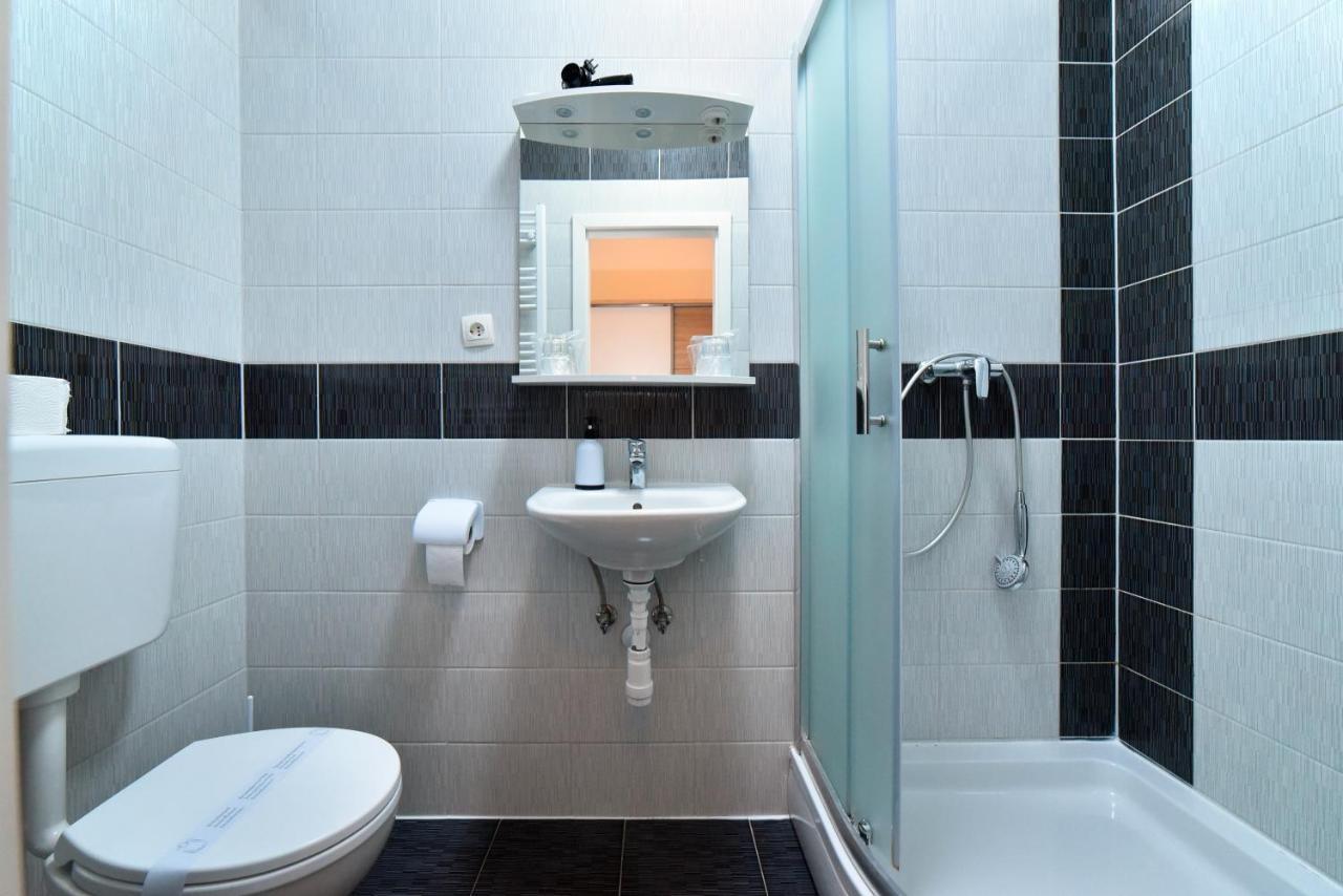 Virtus Apartments And Rooms With Free Private Parking Zagreb Bagian luar foto