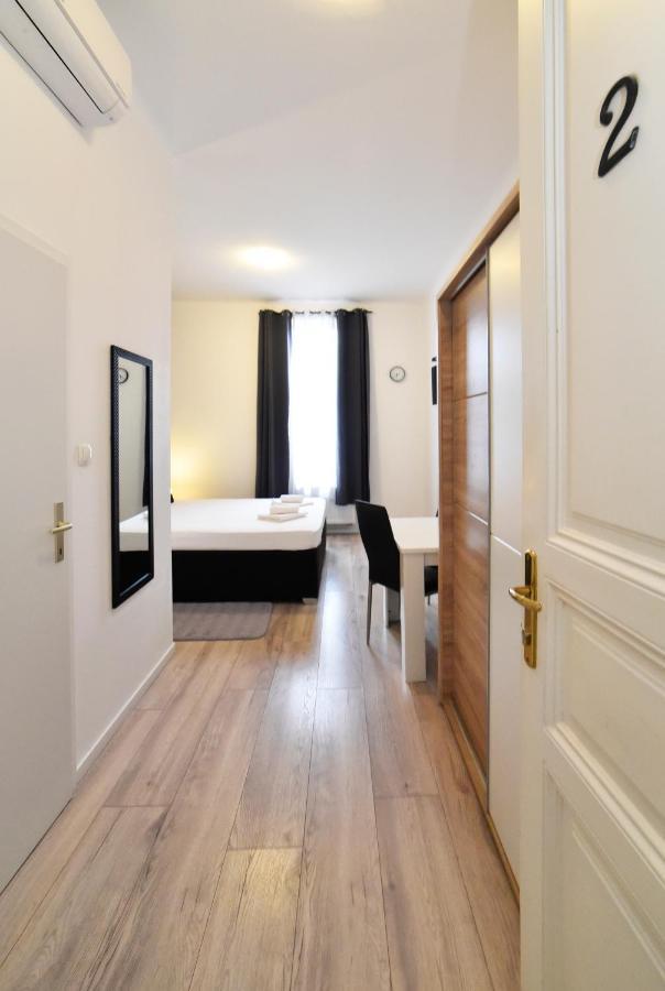 Virtus Apartments And Rooms With Free Private Parking Zagreb Bagian luar foto