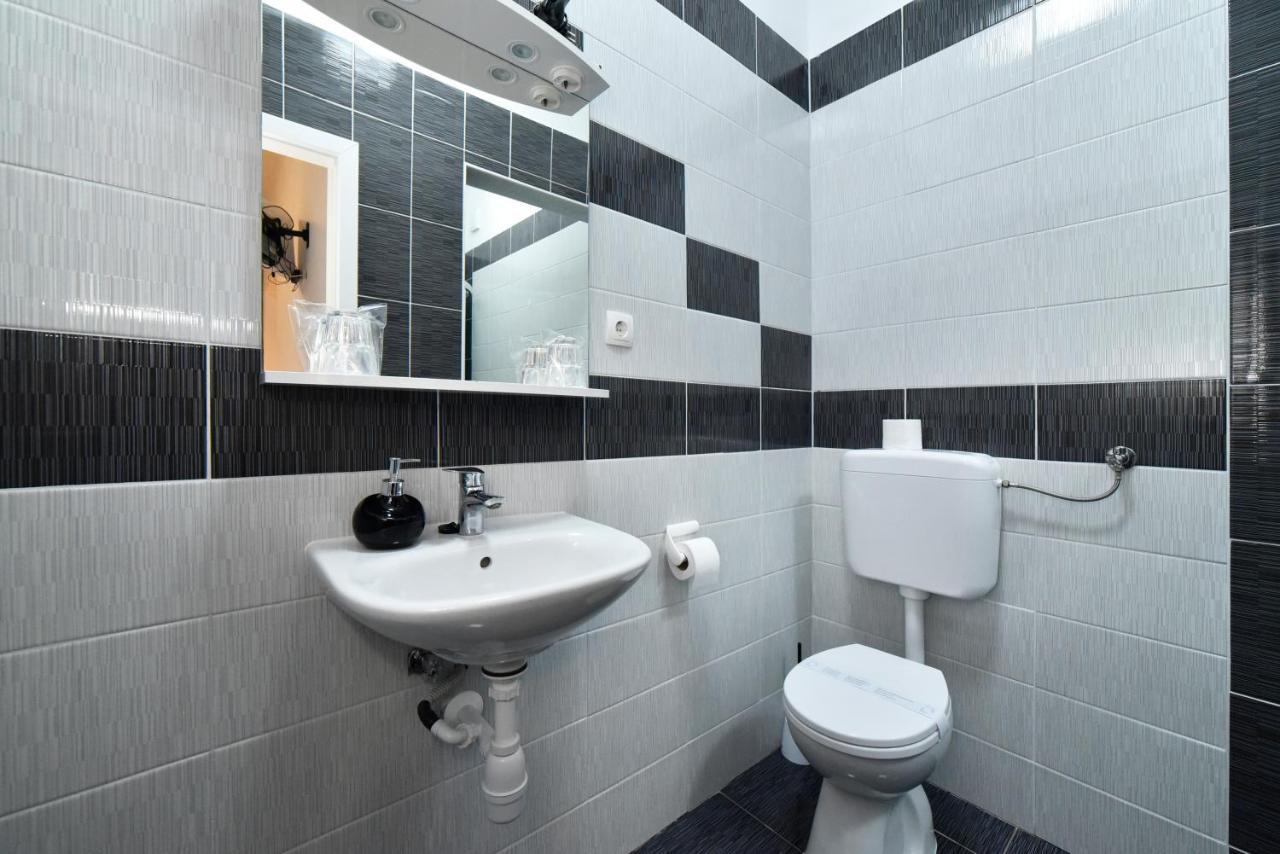 Virtus Apartments And Rooms With Free Private Parking Zagreb Bagian luar foto
