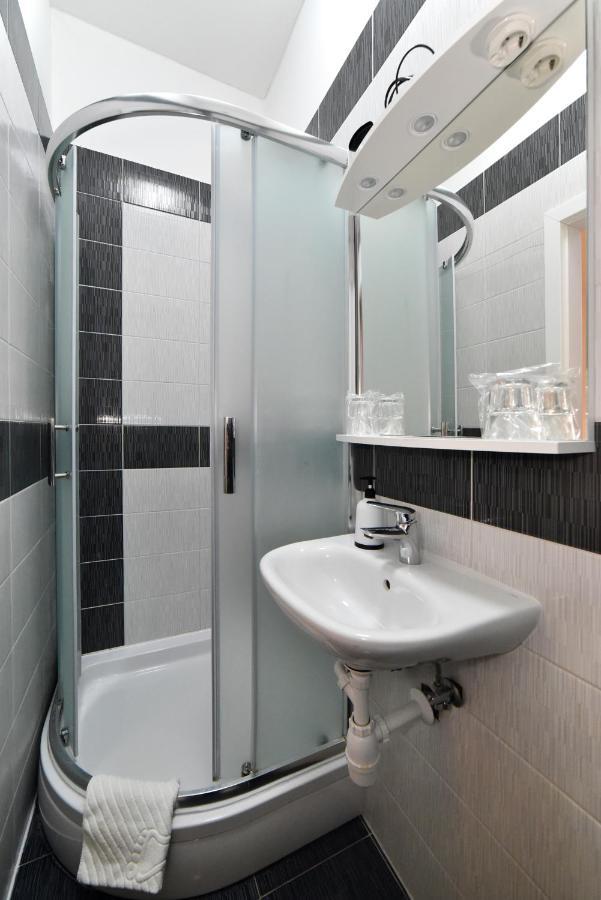 Virtus Apartments And Rooms With Free Private Parking Zagreb Bagian luar foto