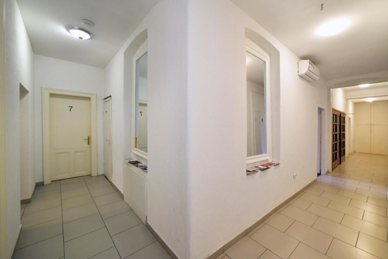 Virtus Apartments And Rooms With Free Private Parking Zagreb Bagian luar foto