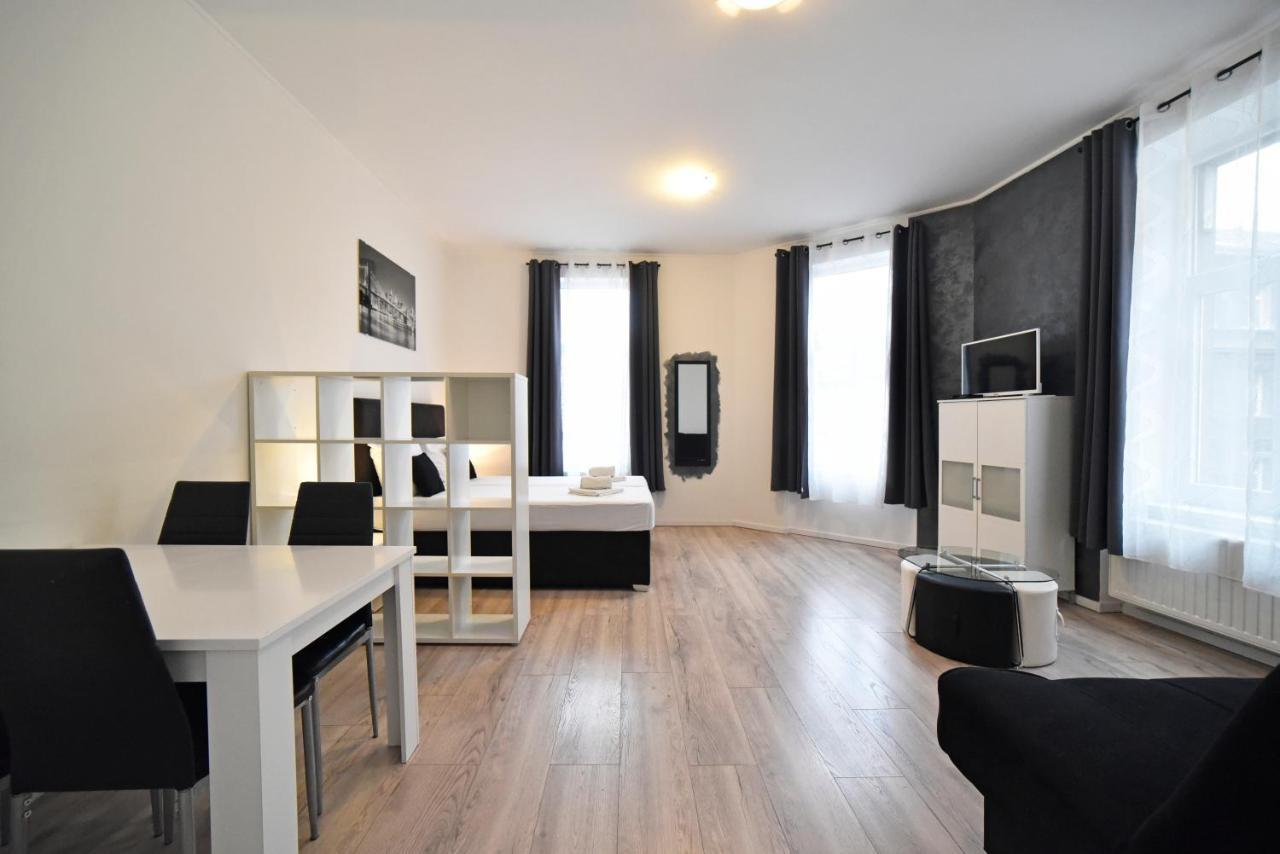 Virtus Apartments And Rooms With Free Private Parking Zagreb Bagian luar foto