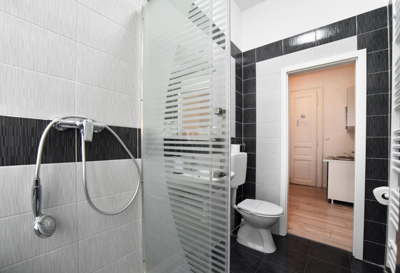 Virtus Apartments And Rooms With Free Private Parking Zagreb Bagian luar foto