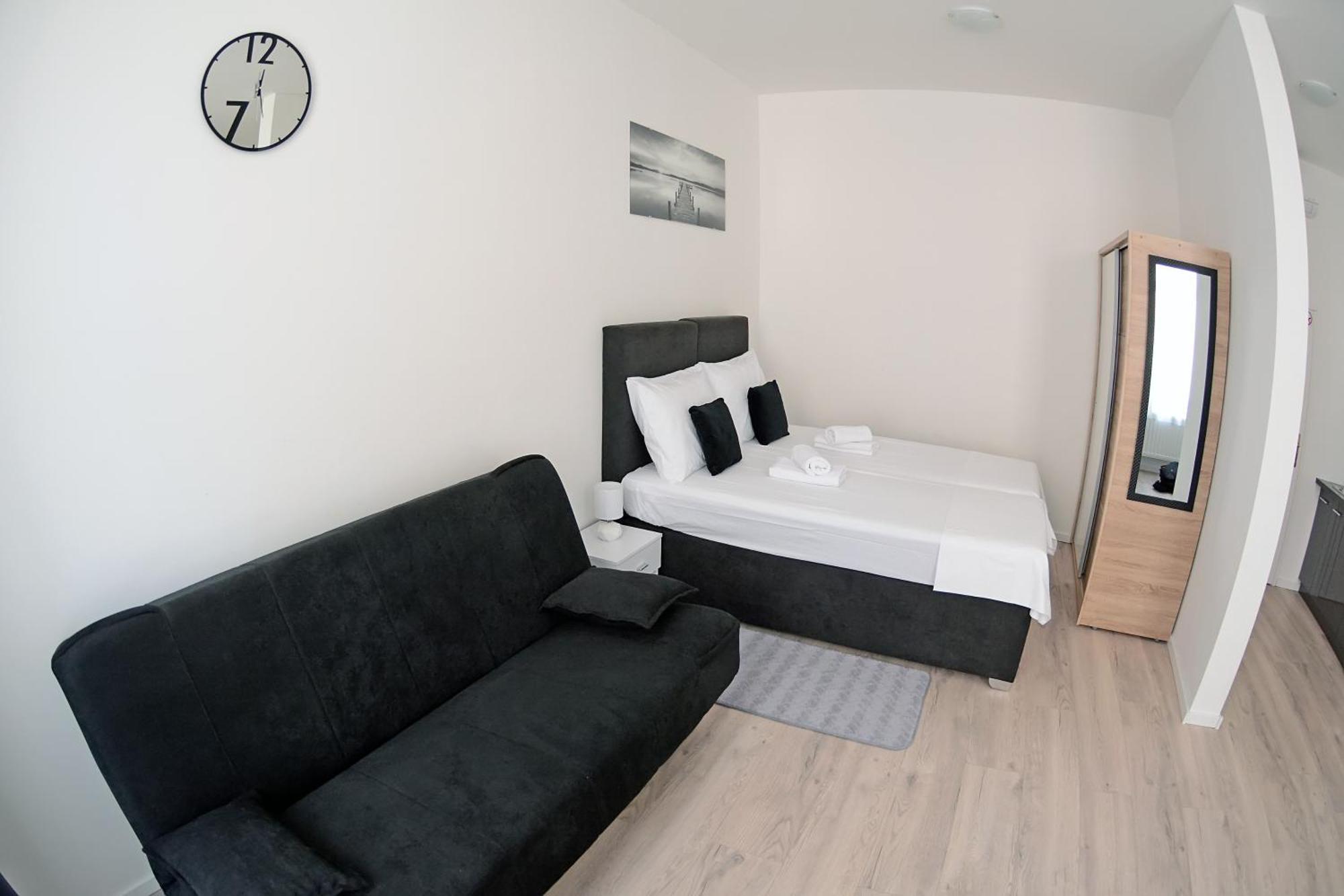 Virtus Apartments And Rooms With Free Private Parking Zagreb Ruang foto