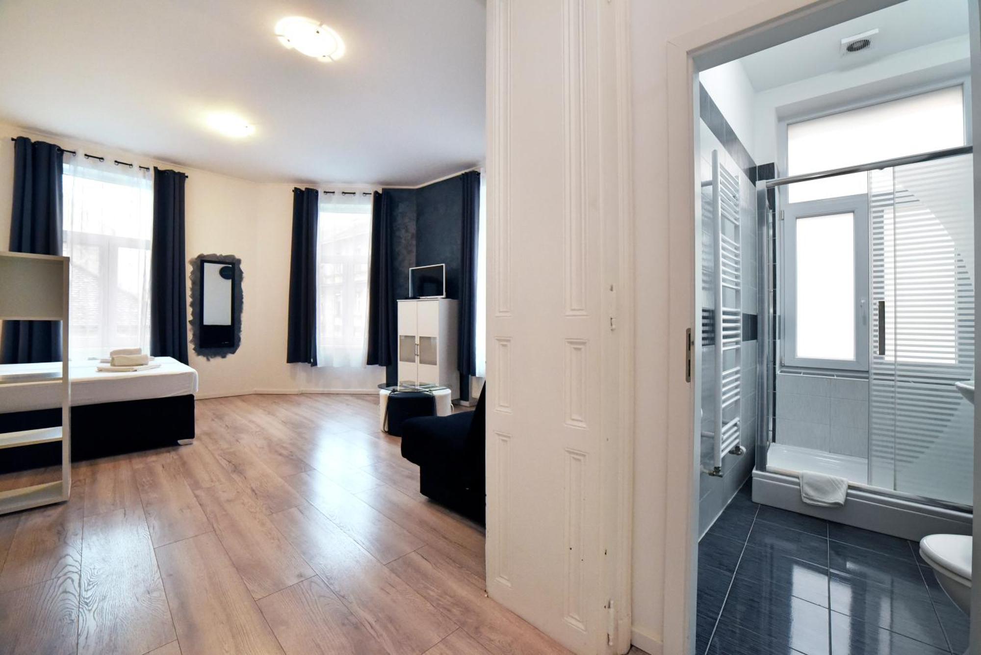 Virtus Apartments And Rooms With Free Private Parking Zagreb Bagian luar foto
