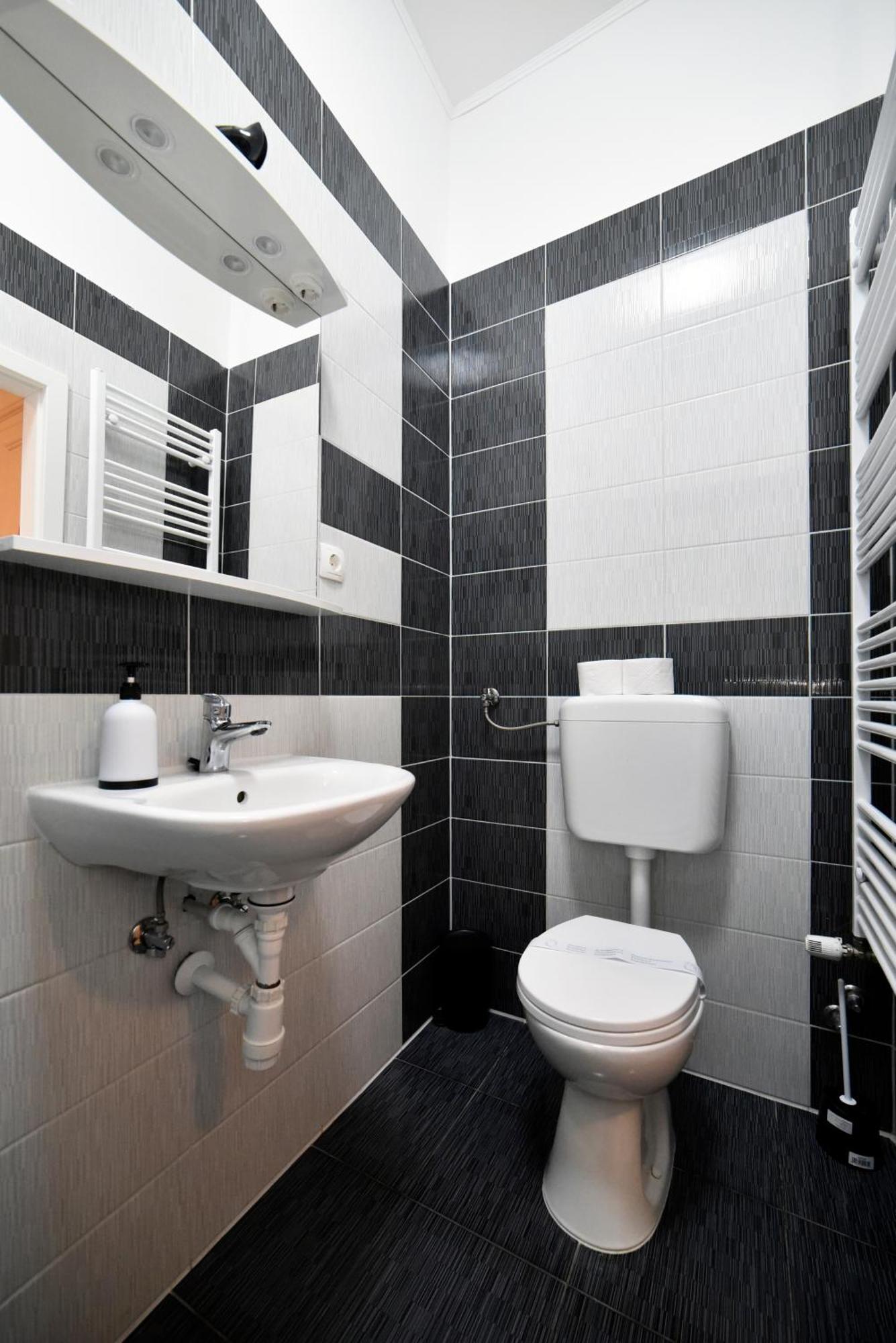 Virtus Apartments And Rooms With Free Private Parking Zagreb Bagian luar foto